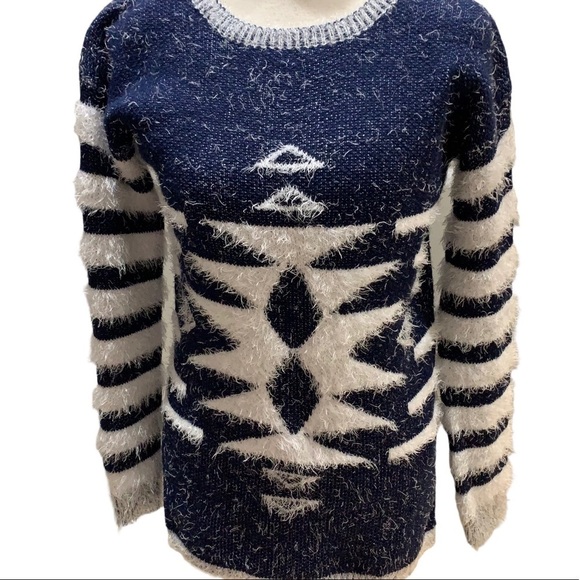 OhMG! Navy & White Soft and Cozy Crew Neck Aztec Print Sweater Sz S - Picture 2 of 10